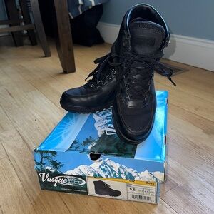 Vasque Skywalk boots